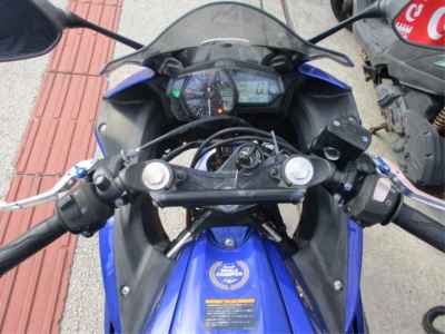 Yamaha YZF-R25 2016