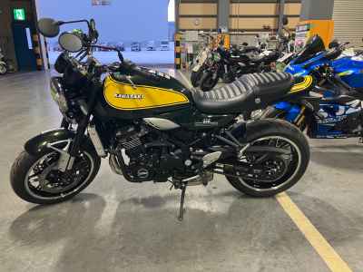 Kawasaki Z900RS 2024