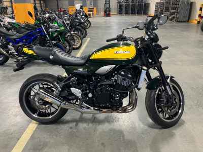 Kawasaki Z900RS 2024