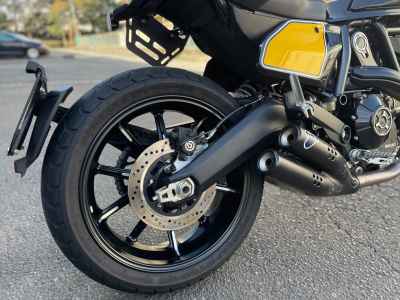 Ducati ﾄﾞｶ Scrambler Full Throttle ﾛﾄﾙ 2021