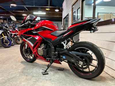 Honda CBR400R 2022