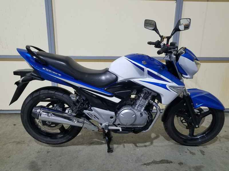 Suzuki GSR250