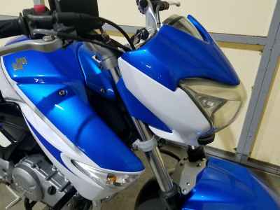 Suzuki GSR250