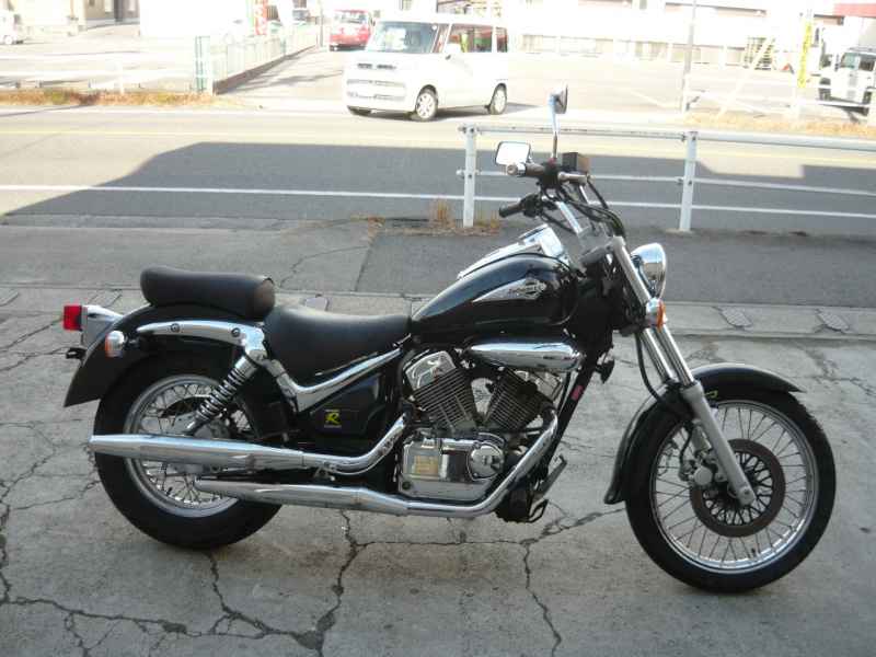 Suzuki Intruder 250LC