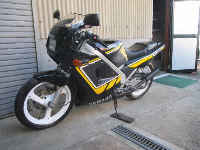 Yamaha TZR250