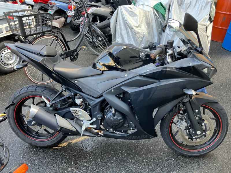 Yamaha YZF-R25 2018