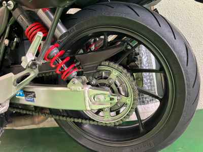 Honda CB400 Super Boldor 2019