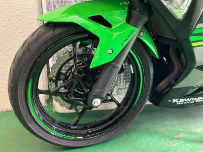 Kawasaki Ninja 400 KRT Edition 2018