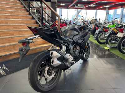 Honda CBR250RR 2023
