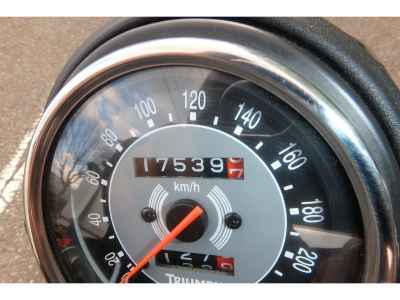 Triumph Bonneville T100 2012