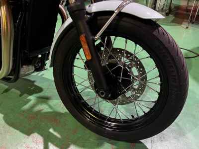 Triumph Bonneville T100 2023