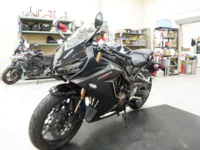 Honda CBR650R 2022
