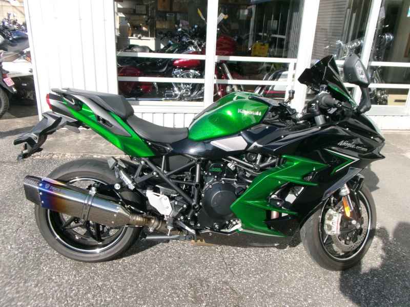 Kawasaki Ninja H2 SX 2023