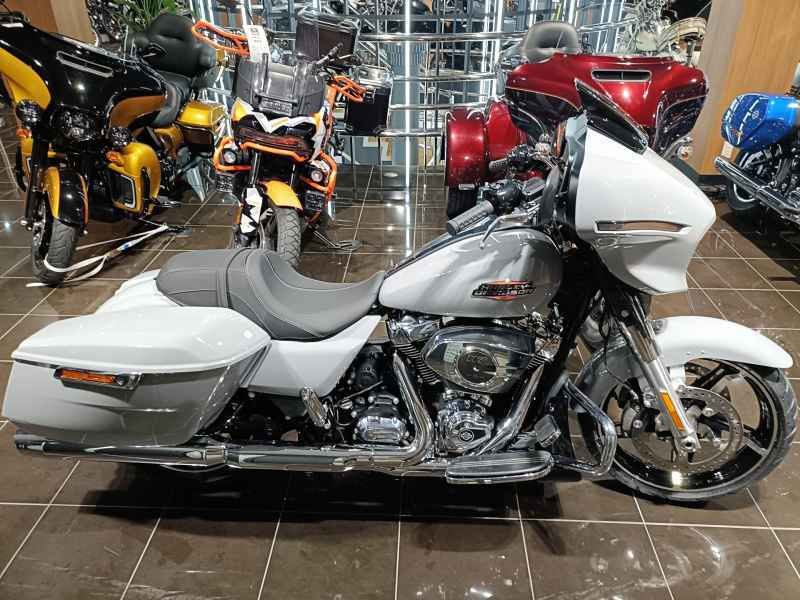 Harley-Davidson Street Glide FLHX1580 2025