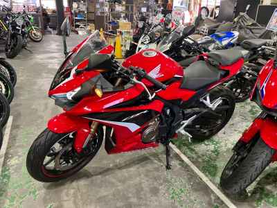 Honda CBR400R 2025
