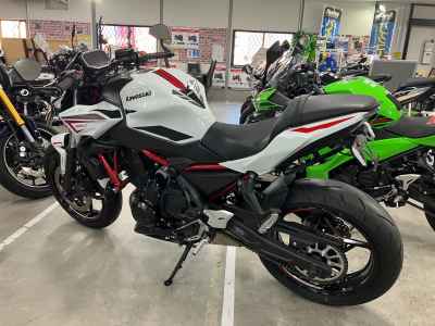 Kawasaki Z650 2022
