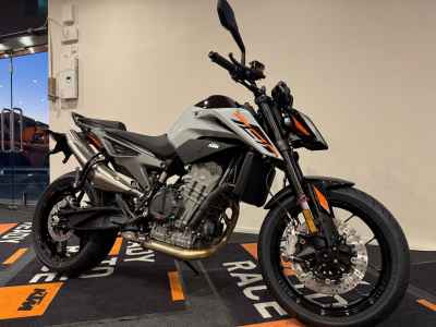 KTM 790 Duke 2023