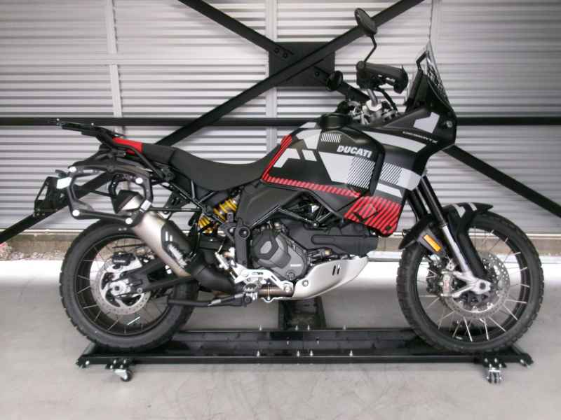 Ducati DesertX 2025