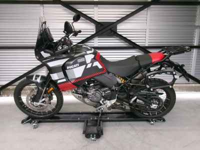 Ducati DesertX 2025