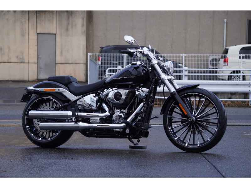 Harley-Davidson Breakout FXBR1920 2025