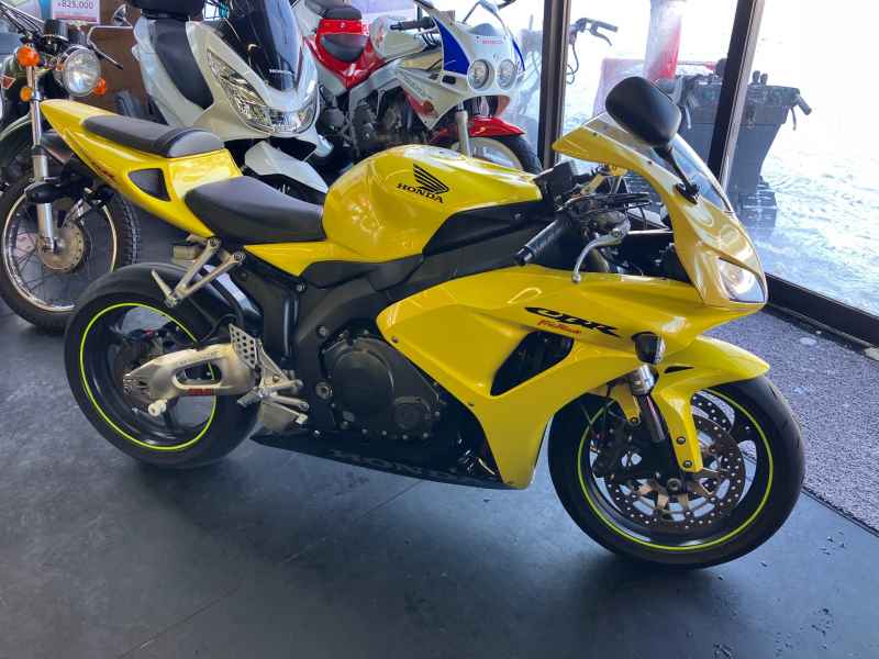 Honda CBR1000RR 2006