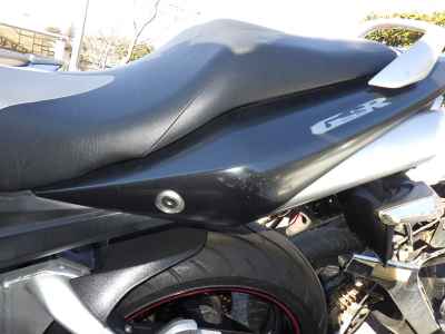 Suzuki GSR400 2011
