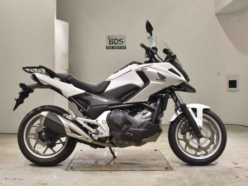 Honda NC750X DCT 2016