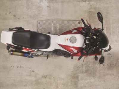 Honda CB400 Super Boldor 2016