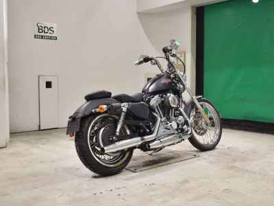 Harley-Davidson Sportster Seventy-Two XL1200V 2012