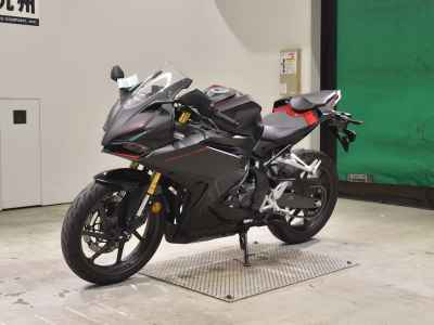 Honda CBR250RR 2023
