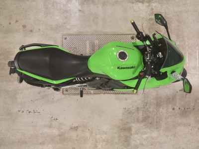 Kawasaki Ninja 400R 2010