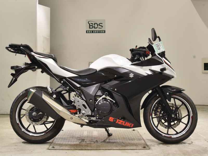 Suzuki GSX250R
