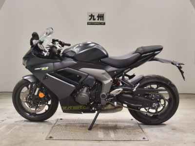 Triumph Daytona 660 2025
