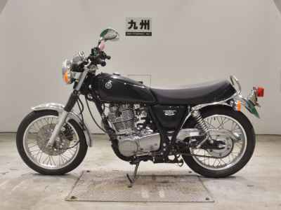 Yamaha SR400 2019