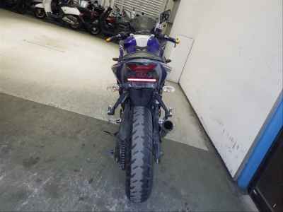 Yamaha YZF-R25 2015