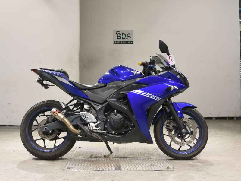 Yamaha YZF-R25 2015