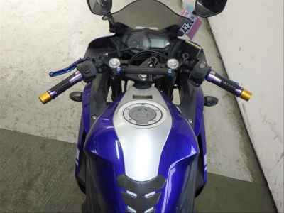 Yamaha YZF-R25 2015