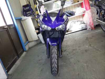 Yamaha YZF-R25 2015