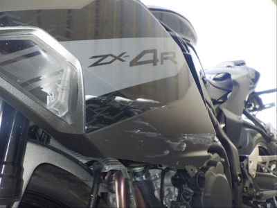 Kawasaki Ninja ZX-4R SE 2025