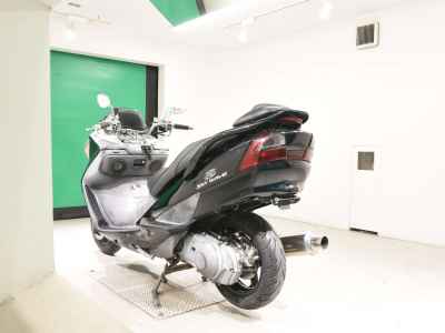 Suzuki Skywave 250SS