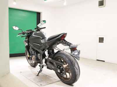 Honda CB650R E-Clutch 2024