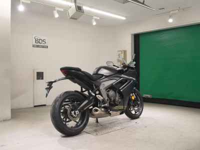 Triumph Daytona 660 2025