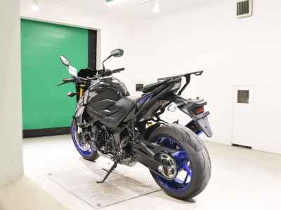 Suzuki GSX-S750 2023