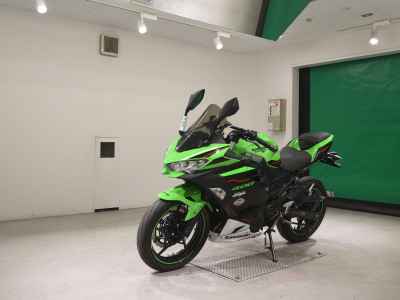 Kawasaki Ninja 400 2021