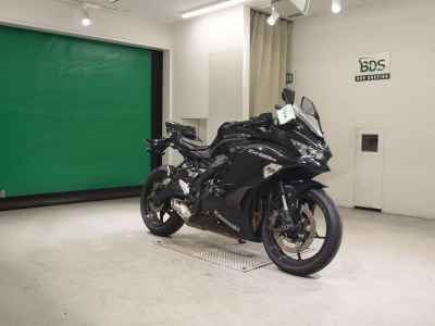 Kawasaki Ninja ZX-25R