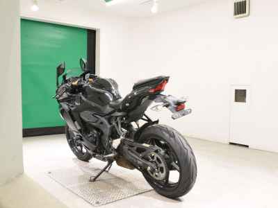 Kawasaki Ninja ZX-25R