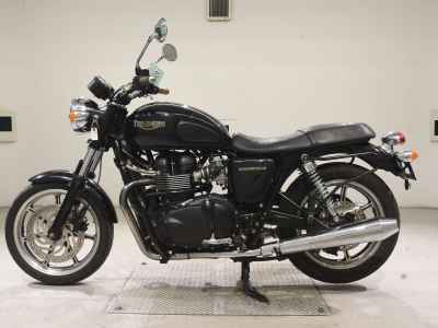 Triumph Bonneville T100 2012