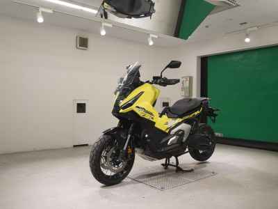 Honda X-Adv 750 2025