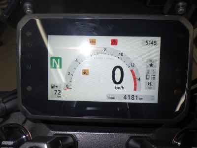 Honda CB650R E-Clutch 2025