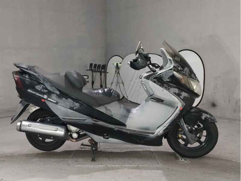 Suzuki Skywave 250S